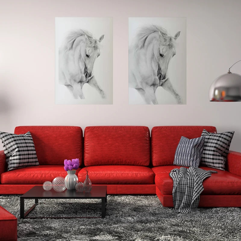 Affiche murale Cheval Blanc Sauvage dans un salon