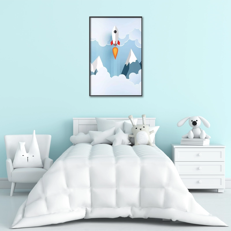 Poster Déco d'une Fusée dans les nuages pour Enfant accroché dans une chambre
