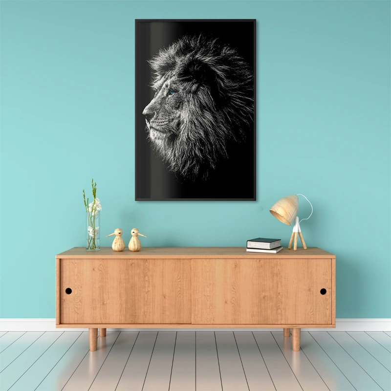 Poster encadré Lion Noir et Blanc aux Yeux Bleus