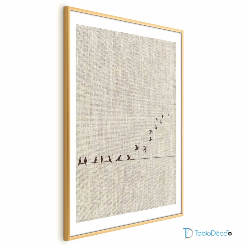 Poster hirondelles avec cadre doré et une marge