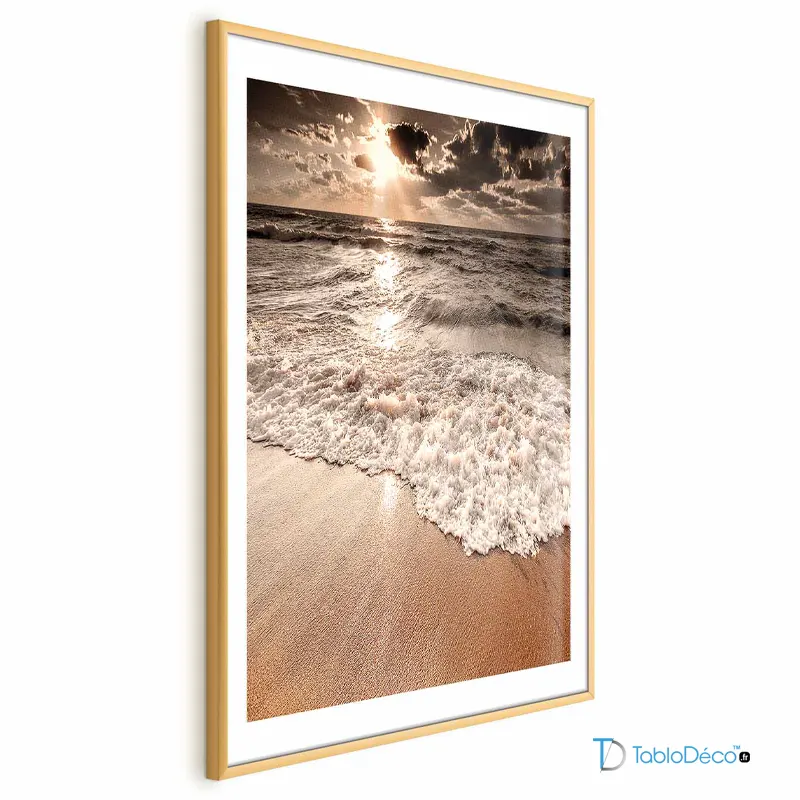 Poster plage paradisiaque vagues cadre doré avec marge