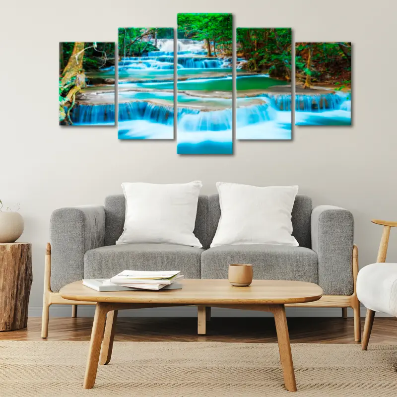 Tableau déco sur toile d'une Cascade dans une Forêt accroché dans un salon - TabloDéco.fr