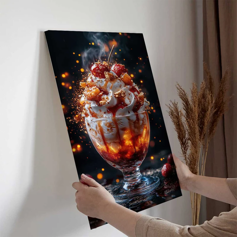Tableau sur toile d'une Glace Caramel aux Fruits Rouges accroché dans une cuisine