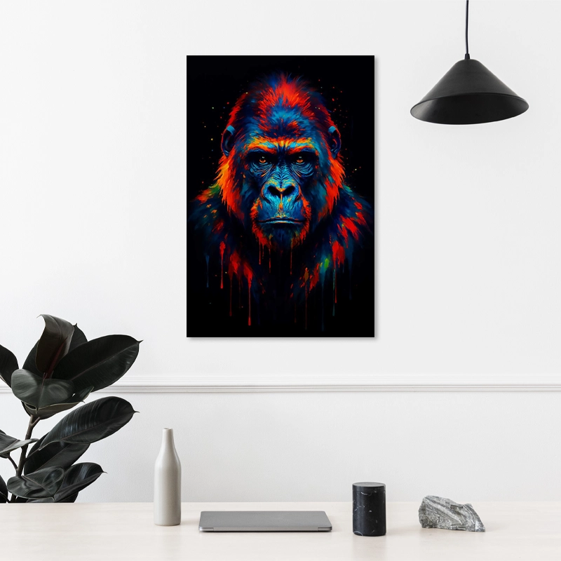 Tableau sur toile avec un Gorille Multicolore accroché dans un bureau