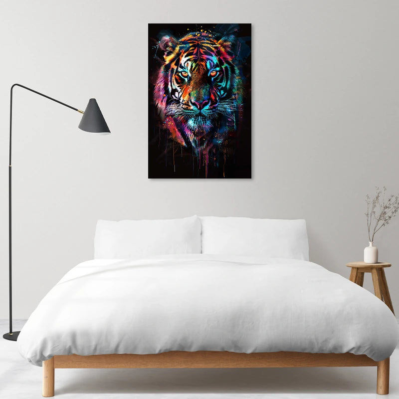 Tableau sur toile d'un Tigre Néon accroché dans une chambre