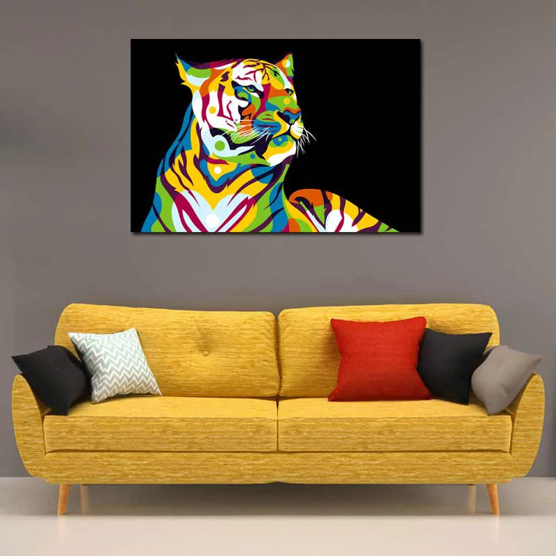 Toile de décoration avec un Tigre Pop Art dans un salon - TabloDéco.fr