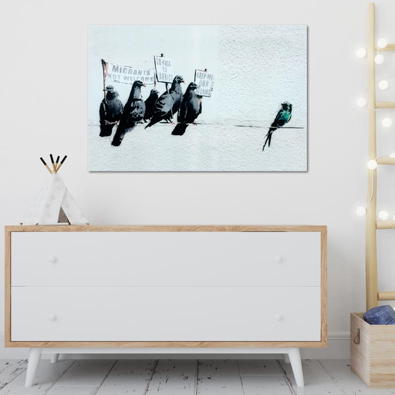 Toile décorative Banksy "Pigeons Migrants"
