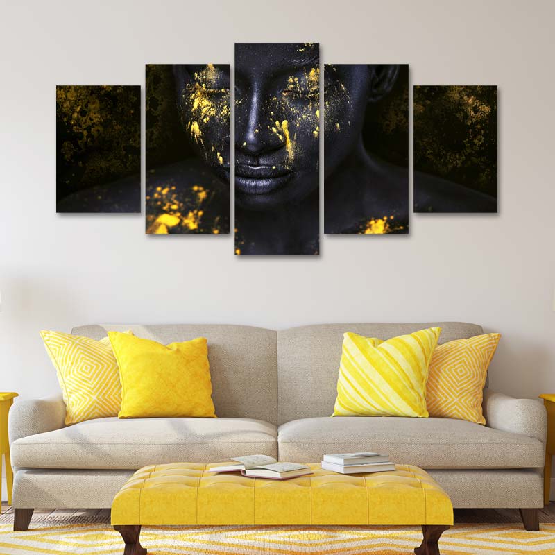 Toile imprimée d'une Femme Noir et Or