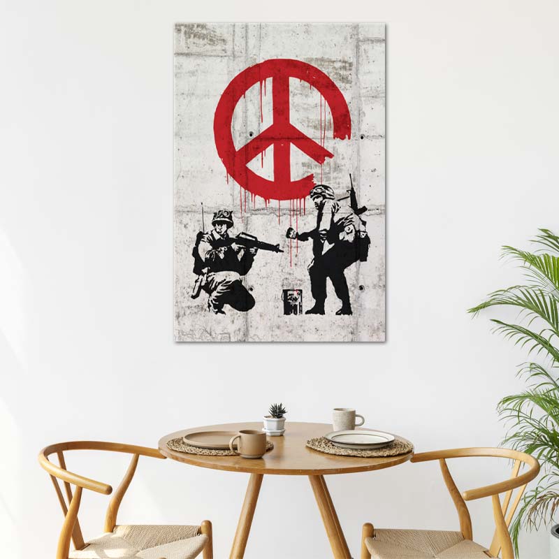 Toile murale décorative de Banksy "Soldiers Painting Peace" - TabloDéco.fr